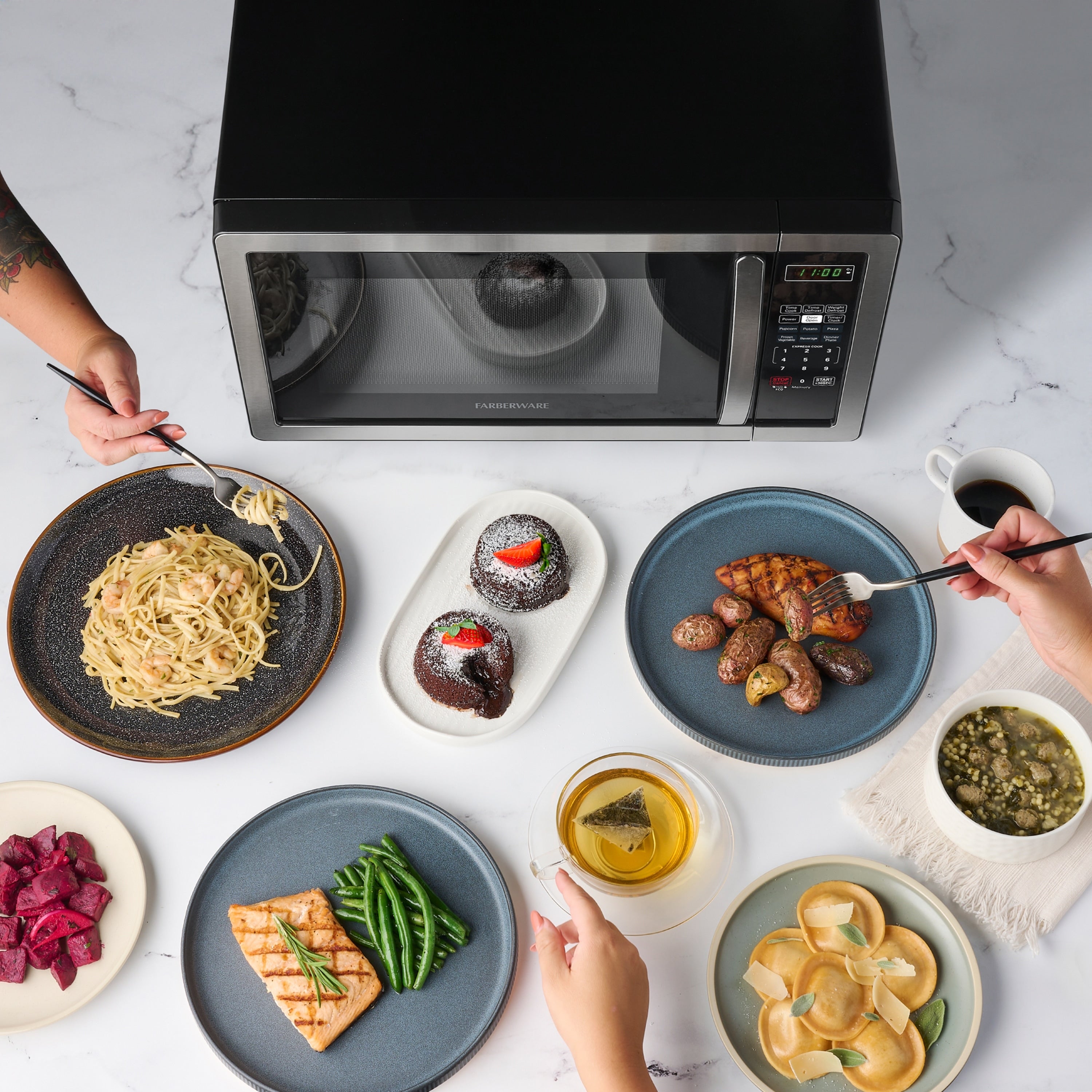 Four à micro-ondes Farberware Classic de 1,1 pi³ et 1 000 watts