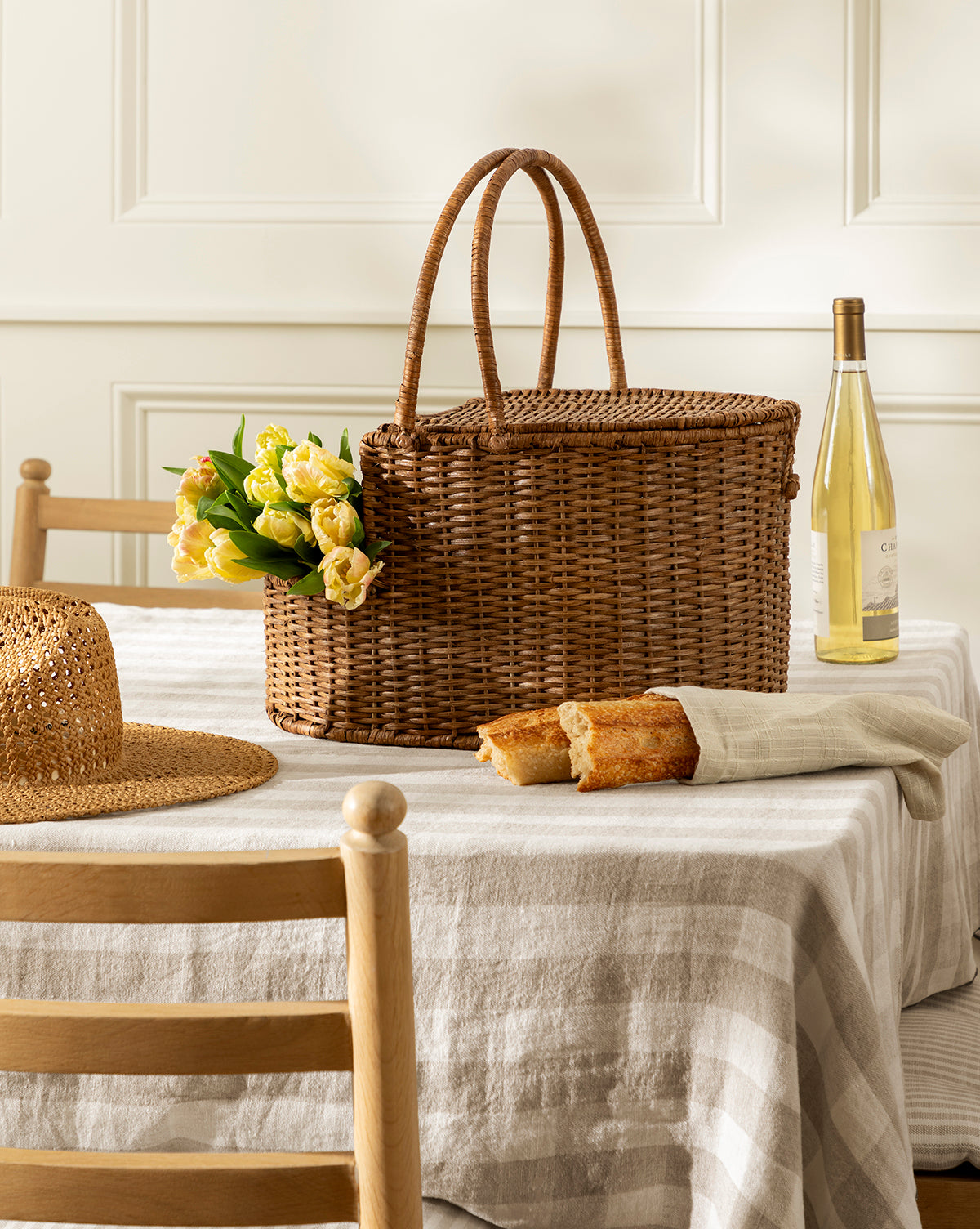 Panier de pique-nique en rotin et osier