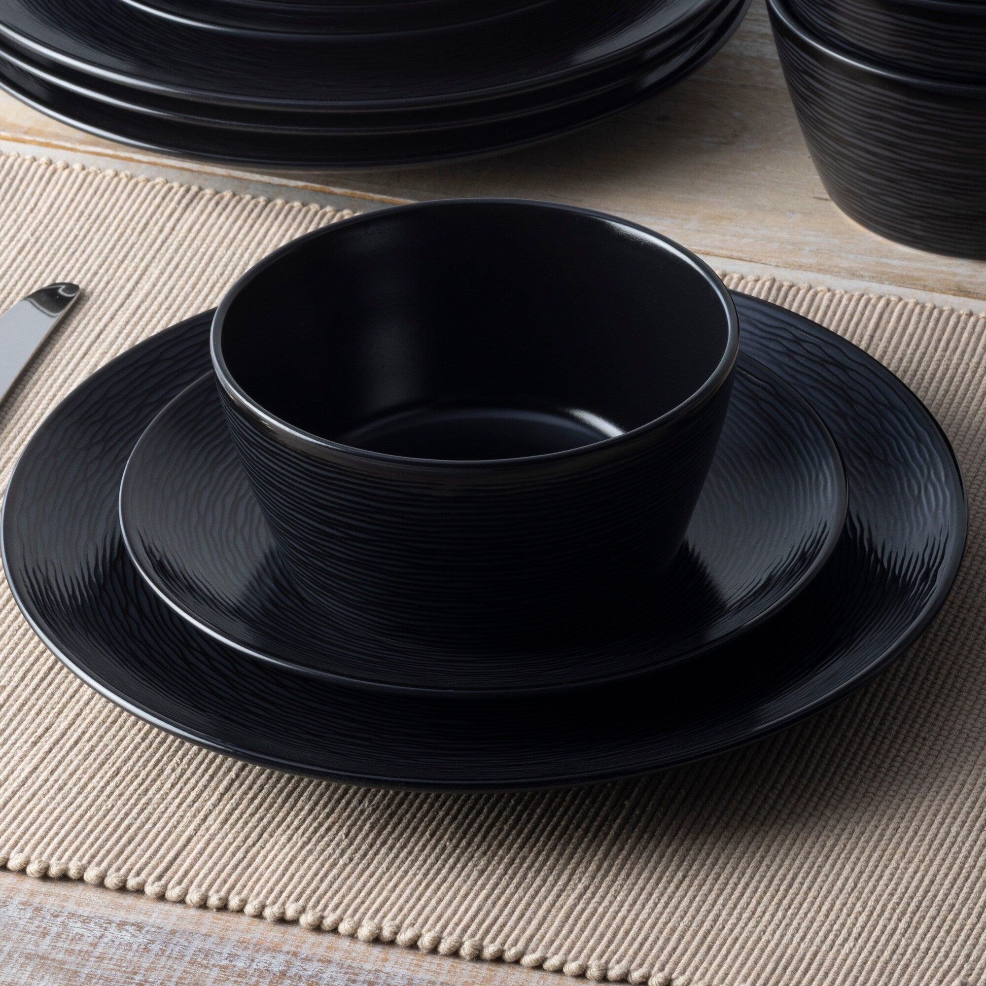 Noritake Colorscapes Swirl 12-Piece Coupe Dinneware Set, Service For 4