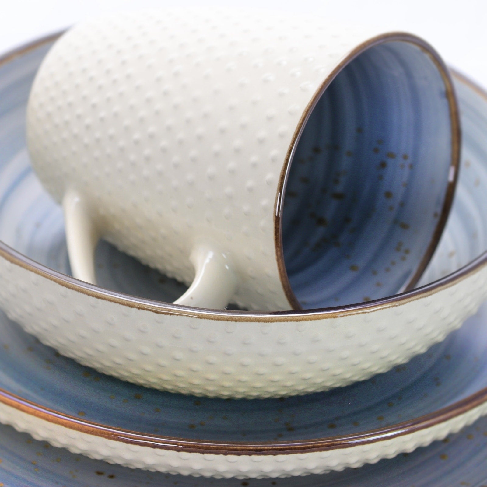 Elama Embossed Dot Two Tone 16-Piece Dinnerware Set in Powder Blue